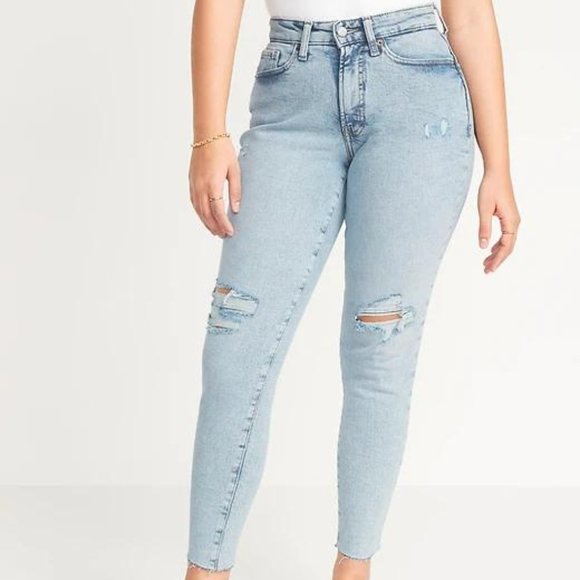 Old Navy Denim - NWT Old Navy Curvy High-Waisted OG Straight Ripped Cut-Off Jeans for Women